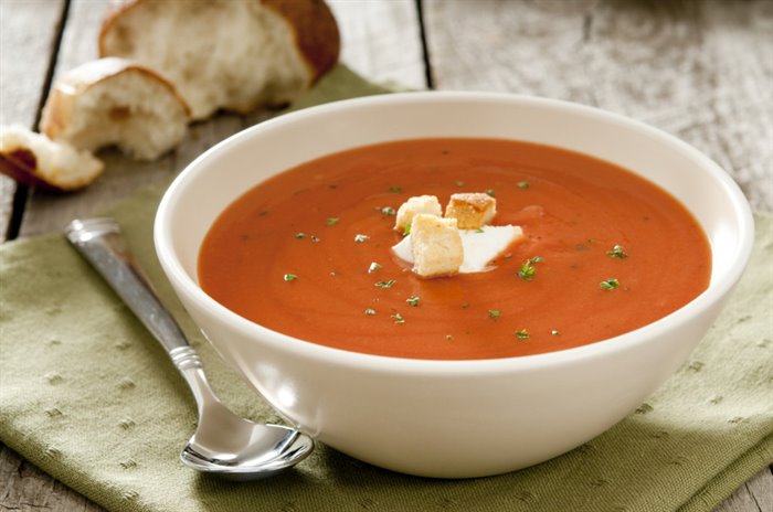 SUPPEN - TOMATEN SUPPE MIT BROT