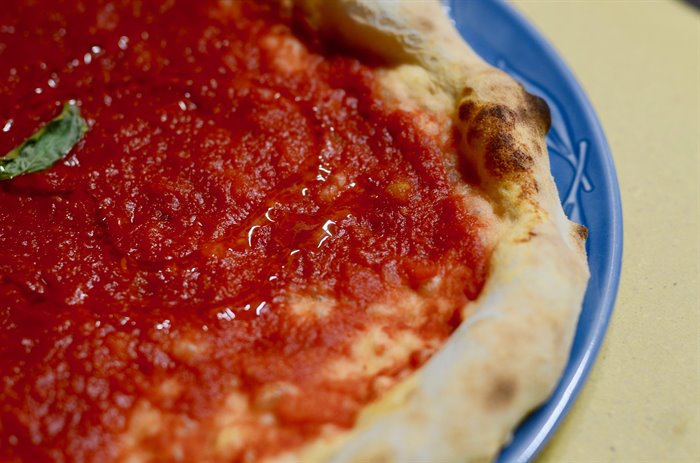 PIZZE - MARINARA - TOMATENSAUCE, KNOBLAUCH